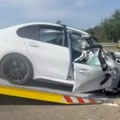 Poginula žena sa suvozačkog mesta Detalji stravične nesreće kod Mijahlovca: Muž uhapšen, u uništenom BMW-u bilo i dete…