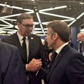 Predsednik Vučić u budimpešti razgovarao sa Makronom: Iskoristio sam početak Samita da razmenim mišljenja o jačanju…