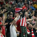 Navijači Crvene zvezde „odlepili“ na nove retro dresove