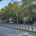 Nova.rs ispred Pravnog jutro posle brutalne policijske akcije: Ispred zgrade kolona policijskih vozila, fakultet kao poprište…