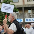 Pomilovanja kao poruka: Vučić pokazuje da drži sve konce u rukama