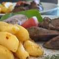 Hrane se burgerima, za neka stara srpska tradicionalna jela nisu ni čuli! Kuvar otkriva šta jede generacija Z