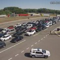 AMSS: Automobili na graničnim prelazima čekaju 30 minuta do četiri sata