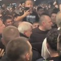 Željko Obradović u grotlu navijača, pogledajte reakciju kada su ga Grobari okružili i zagrmeli kao nikad