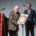 Fondaciji "Za srpski narod i državu" uručena Svetosavska nagrada u Kruševcu