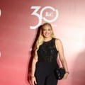 Crno, pa se providi: Milica Todorović zaigrala na kartu provokacije, ispod šljokica izvirio crni brushalter na proslavi Blica