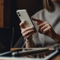 Pomama za novim Ajfonom postala mamac za prevarante: Nude popust od 25 odsto, a onda vam uzmu sve