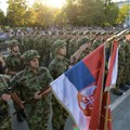 Najmlađi oficiri Vojske Srbije uvežbali nastup ispred Narodne skupštine