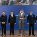 Vučić sa „petorkom“: Kakvu su poruku doneli