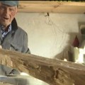 Ovaj valjevac je za ginisovu knjigu rekorda Ima 100 godina, a i dalje radi u svojoj stolarskoj radionici!