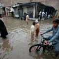 Zbog jakih kiša i grmljavinskih oluja u Pakistanu poginulo 50 ljudi