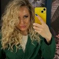 Milica Veličković se skinula i pokazala čime raspolaže Grudi u prvom planu, a evo ko joj pravi društvo! (foto)