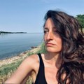 Наша глумица затруднела у 42. години, а сада открила пол бебе: „По први пут не марим што сам дебела“