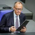 Politiko: Putin slabi Merca i jača nemačku krajnju desnicu naklonjenu Rusiji