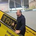 Naš čuveni pevač ima tri penzije: Otkrio tačnu cifru koliko mu leže na račun, pa pomenuo i ljubavnicu: Niko nije znao da ima…