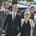 Nastavlja se suđenje u slučaju „Generalštab“: Ministar Nikola Selaković i drugi optuženi dočekani ispred suda uz zvižduke…