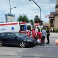 Stao da propusti pešaka, taksi se zakucao u njega, pa pokosio devojku: Nesreća na pešačkom prelazu u Zrenjaninu (FOTO)