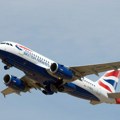 Drama u vazduhu! Avion sa 180 putnika za dlaku izbegao sudar sa dronom iznad Vindzora: leteo 274 km/h kada je pilot video…