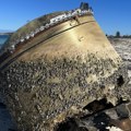 Ostaci od NLO-a ili malezijskog aviona MH370 – misteriozni objekat na australijskoj plaži