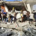 Rusija šokirana bombardovanjem izbegličkog kampa u gazi Oglasio se i Unicef: Scene masakra su užasavajuće
