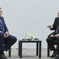 (VIDEO) Putin ga je odlikovao ordenom Aleksandra Nevskog, Dodik je proslavio na „tradicionalan ruski način“