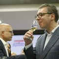 Prosvetari poručili Vučiću: Od "izvini" i "nacionalnog identiteta" račune ne možemo platiti