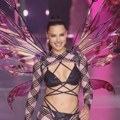 Adrijana Lima slavi 44. rođendan