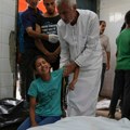 (Foto) blizu 100 stradalih u brutalnim napadima: Izraelci gađali školu, centre za pomoć i kafić: "Ljudi su samo hteli da…