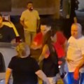 Udarali u staklo i iščupali tablicu: Drama u Mirijevu: Žena napravila gužvu, vozilo u pokretu bez vozača