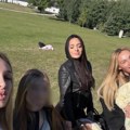 Kakva scena: Luna Đogani opalila selfi, Anabela ne skida osmeh sa lica: Napustile Srbiju, a evo gde se sada baškare (foto)