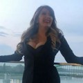 Terasa kao jedan stan, a pogled od milion dolara: Pogledajte u kakvom luksuzu i glamuru Viki Miljković živi sa sinom Andrejem…