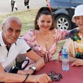 "Da sam bar mogla da ga obiđem" Lepa Lukić žali što zbog povrede noge nije posetila Andriju Bajića u bolnici: Cana i on su mi…
