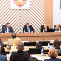 Povučene tri tačke, usvojen projekat toplovoda – bez rasprave o integrisanom sistemu bezbednosti Beograda