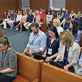 Ko je žena o kojoj priča svet? Burne reakcije zbog ponašanja na suđenju za ubistvo 3 dece: "Otelotvorenje zla"