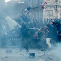 Policija u Rimu privela više od 200 mladih koji su pokušali da izazovu nemire
