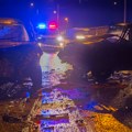 Automobili smrskani u teškoj saobraćajnoj nesreći: Tri osobe prevezene u bolnicu