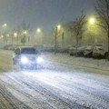 Veje širom Srbije, putevi prekriveni snegom (VIDEO)