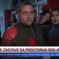 Studenti polili direktora SC Novi Sad crvenom farbom: Došlo i do verbalnog okršaja ispred prostorija SNS