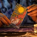 Zanima vas budućnost? Ovo je tajna kojom nas je opčinio tarot