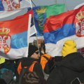 Studenti i maturanti iz Čačka, Užica i Kraljeva krenuli danas peške na protest u Beograd