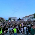 Više hiljada ljudi na Gradskom trgu u Čačku, Jovo Bakić poručio da su se probudili novi Obilići