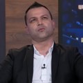"Stala je ispred kombija i počela samu sebe da šamara": Folkeru nakon nastupa devojka preprečila put: Svemu svedočio Milan…