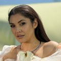 Kakva je mačka Nadica Ademov! Uhvatili smo je na jahti sa mužem, posle dva porođaja "ubija" u kupaćem