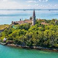 Posetio je napušteno italijansko Ostrvo zatvoreno za posetioce Proveo je na njemu 3 sata i doživeo nešto jezivo - kamera je…