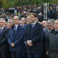 U Kragujevcu obeležene 84 godine od streljanja civila, među kojima su bili i đaci: Prisustvovali premijer Macut i bivši…