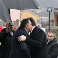 Vučić iznenada sa Dodikom, naočare na popravci