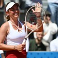 Hrvatica osvojila London: Vekić osvojila titulu na turniru u Kvinsu