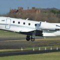 Promašio aerodrom pa sleteo u vojnu bazu: Poslovni avion završio među američkim bombarderima