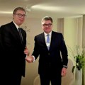 Vučić sa Lajčakom u Davosu: Kurti želi da onemogući isplatu plata i penzija za naše ljude