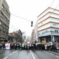 Kolona studenata i građana stigla na Brankov most, na Ušću se sastaje sa srednjoškolcima